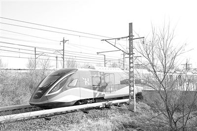 新博娱乐：全球首列氢能源市域列车完成满载运行试验